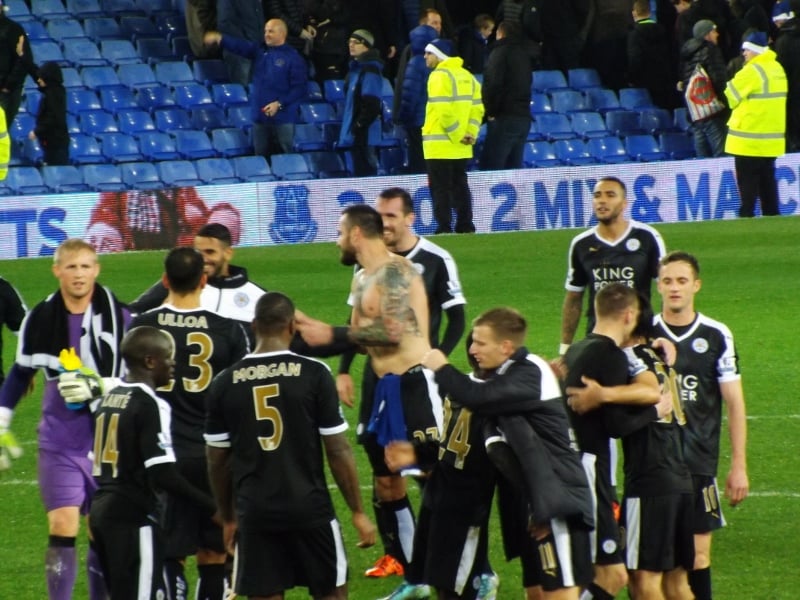 leicester-players-after-the-game_23854381155_o (800x600)