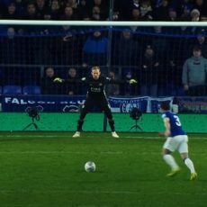 Schmeichel ratuje Leicester przed porażką z Brightonem. Powrót Premier League na King Power Stadium